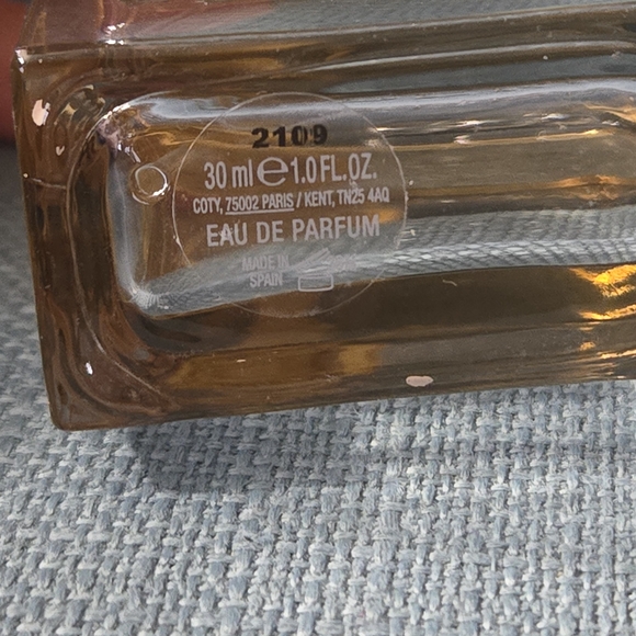 Burberry HER LONDON DREAM Eau de Parfum 30ml (Used) - Picture 3 of 4